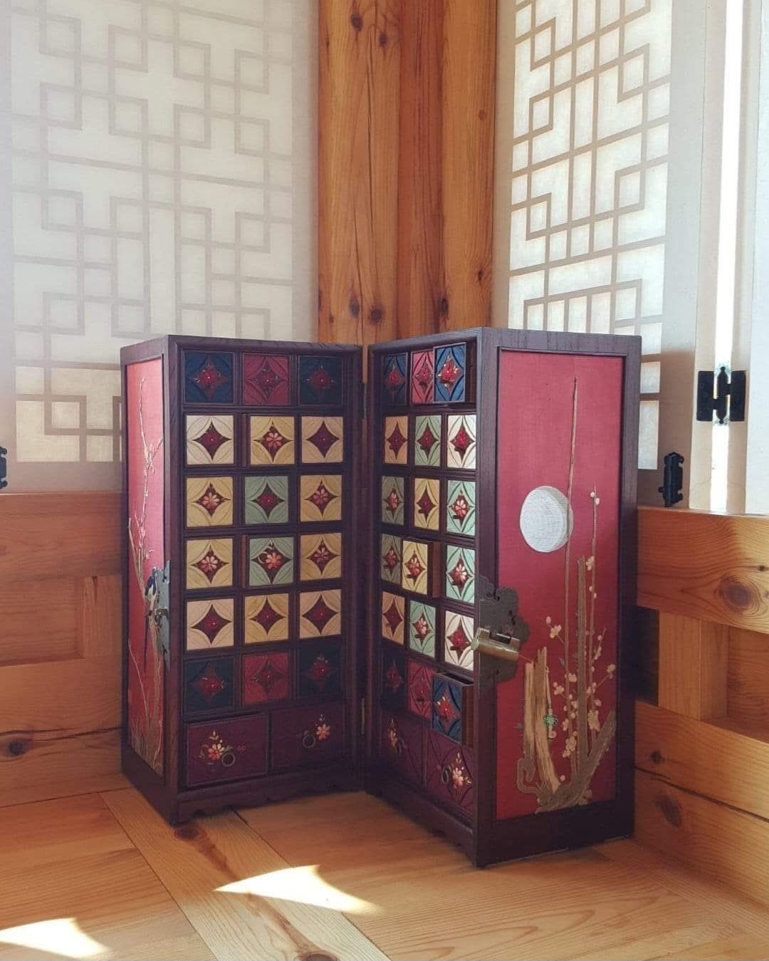 매화 자수 찻장