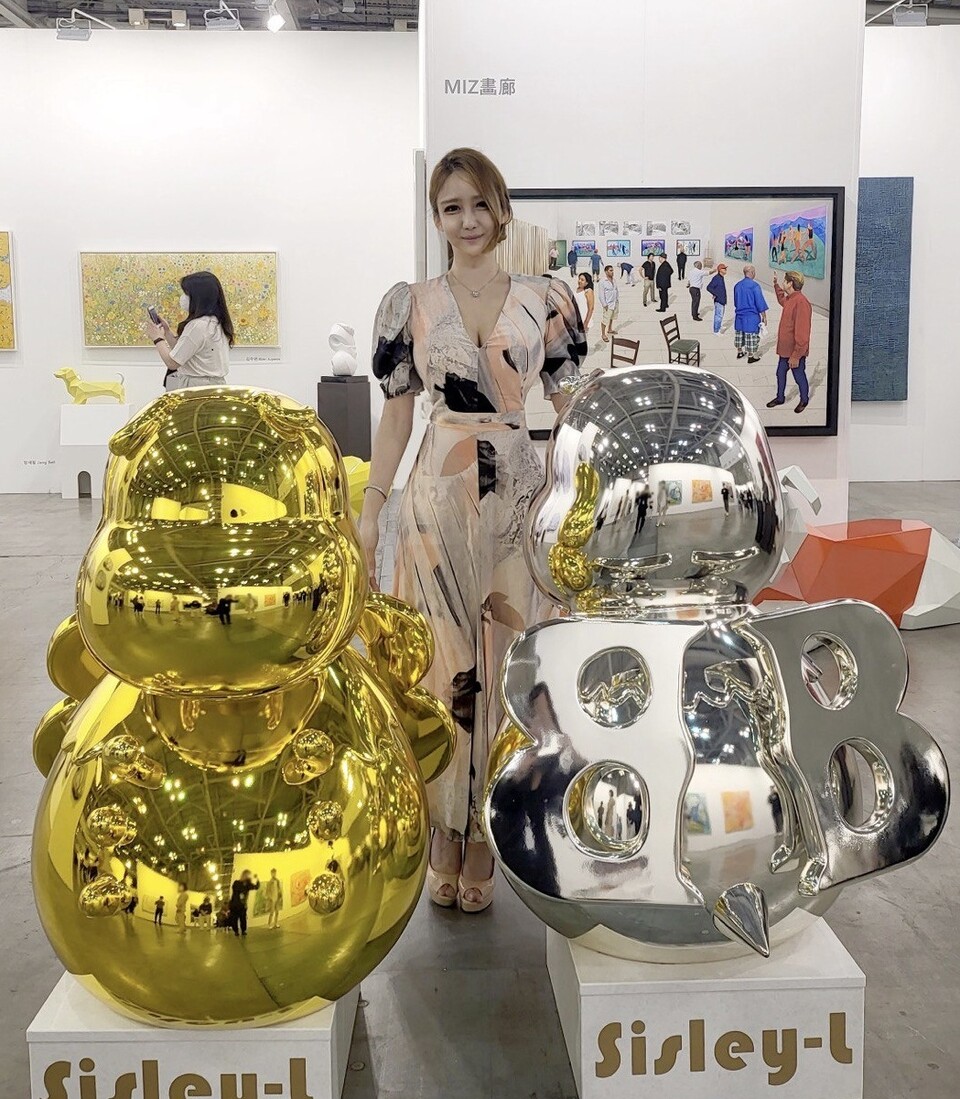 글로벌 아티스트 시슬리 엘